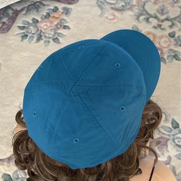 Brand New The North Face Adjustable Baseball Cap Horizon Hat Blue Coral Sporty - Picture 10 of 16